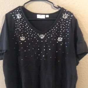 - Quacker Factory Pawprint Rhinestone Embellished Knit Shirt in Size 2x